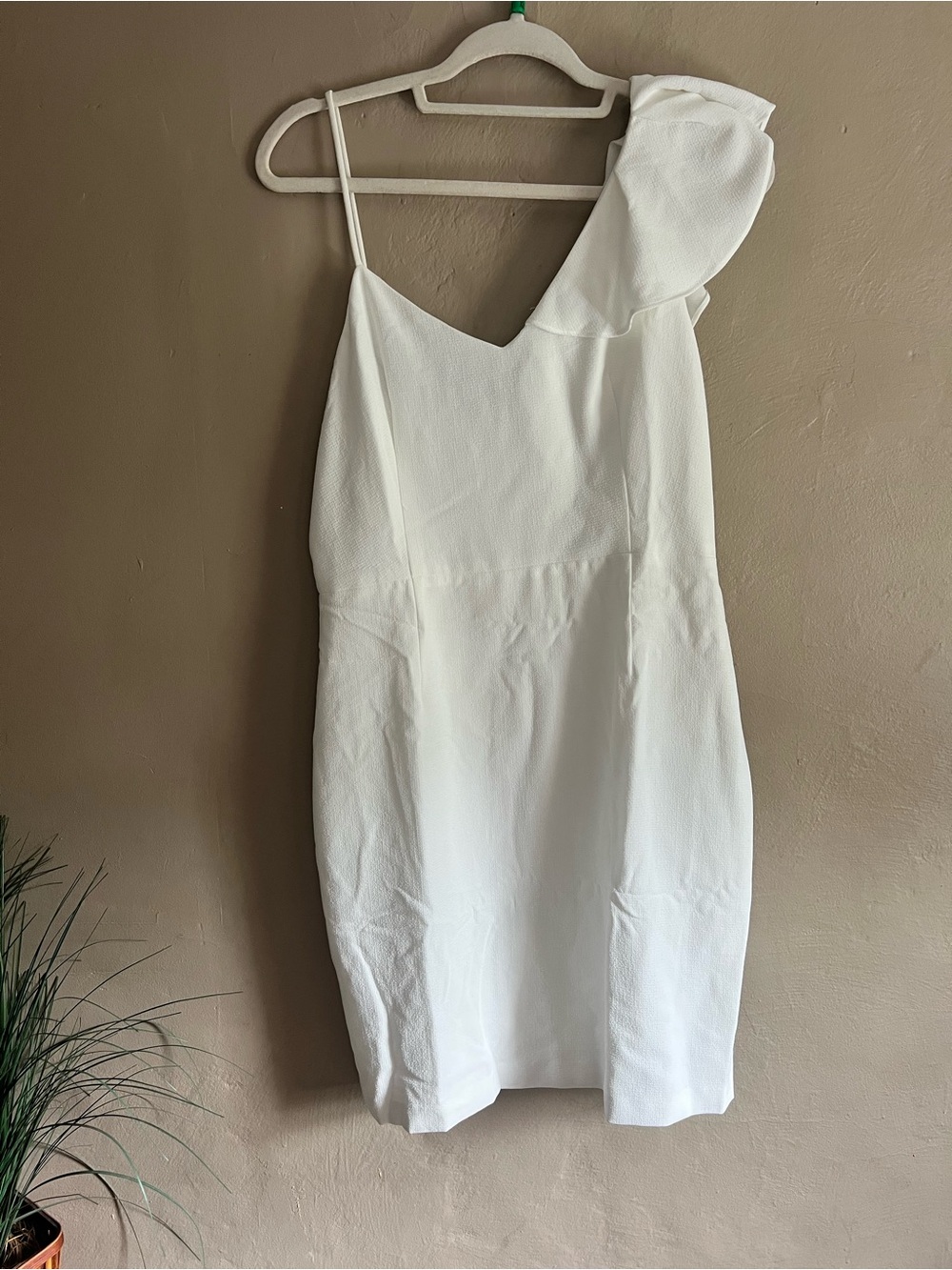 Club Monaco White One-Shoulder Ruffle Dress